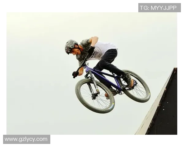 成都极限运动队在城市马拉松中的拼搏与荣耀之路